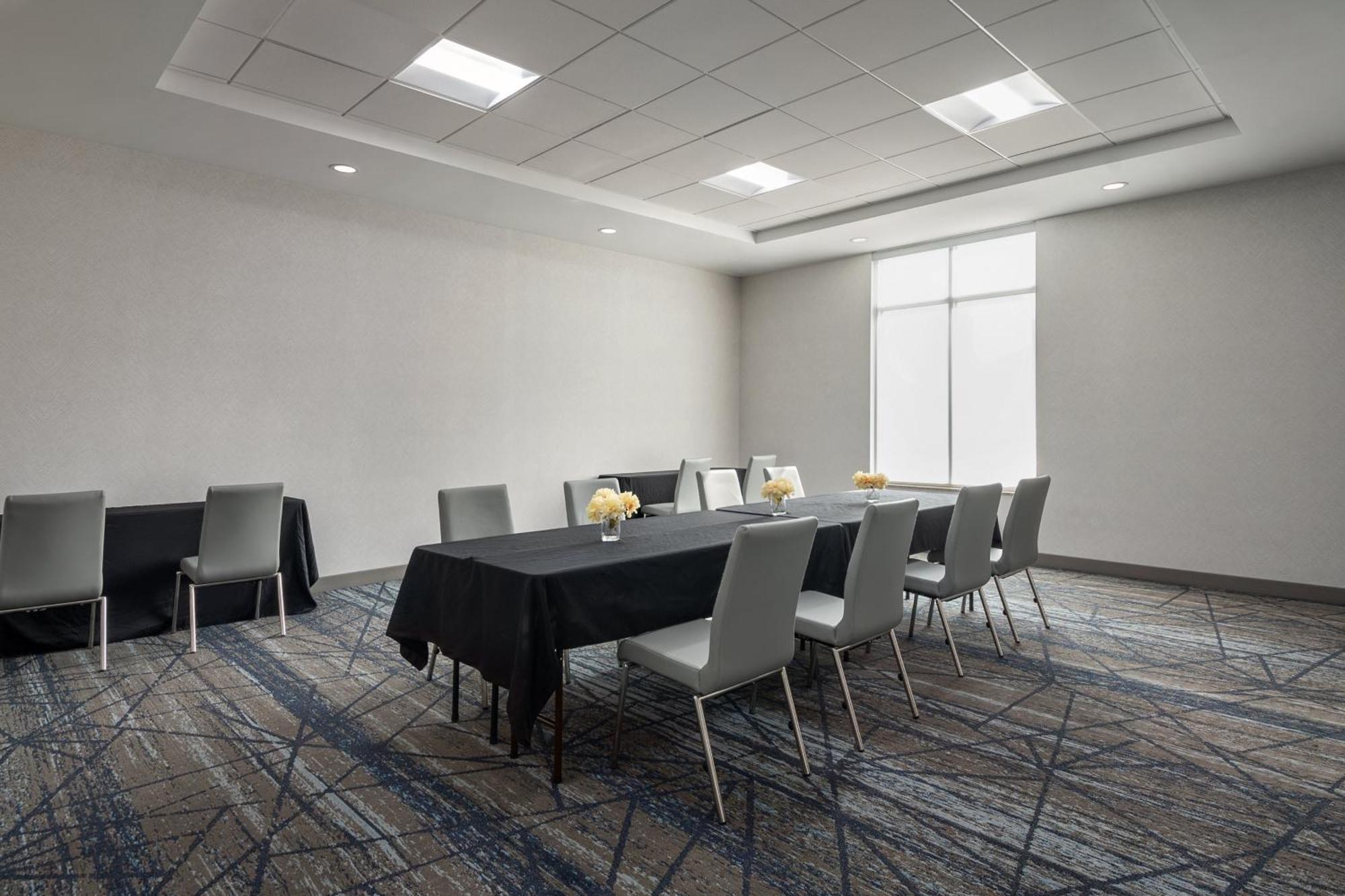 Holiday Inn Express Richmond By Ihg Eksteriør bilde