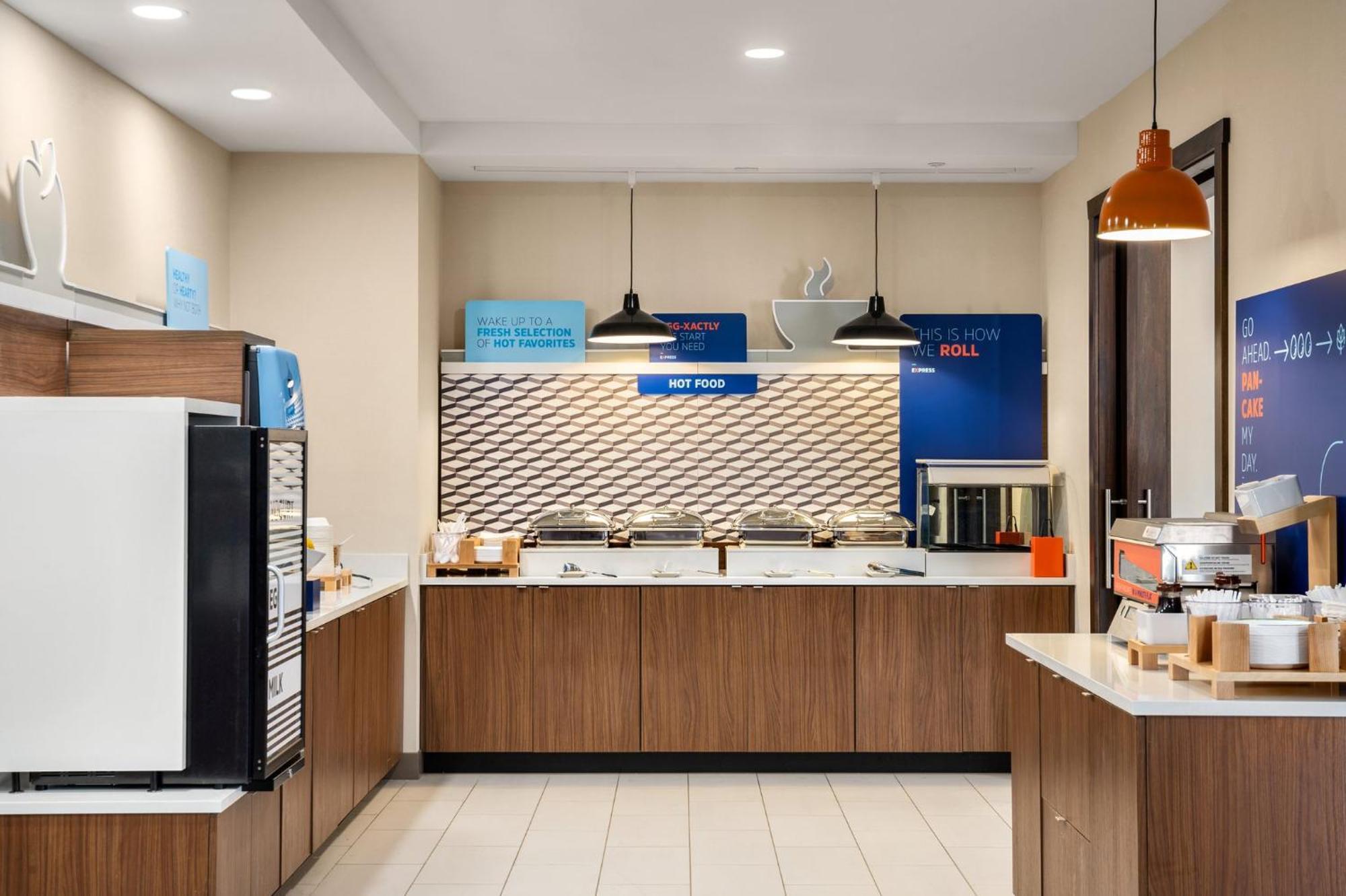 Holiday Inn Express Richmond By Ihg Eksteriør bilde
