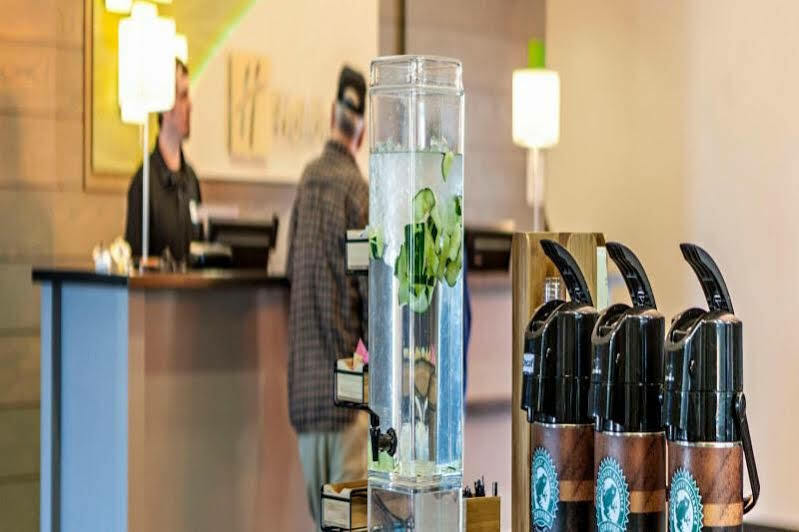 Holiday Inn Express Richmond By Ihg Eksteriør bilde